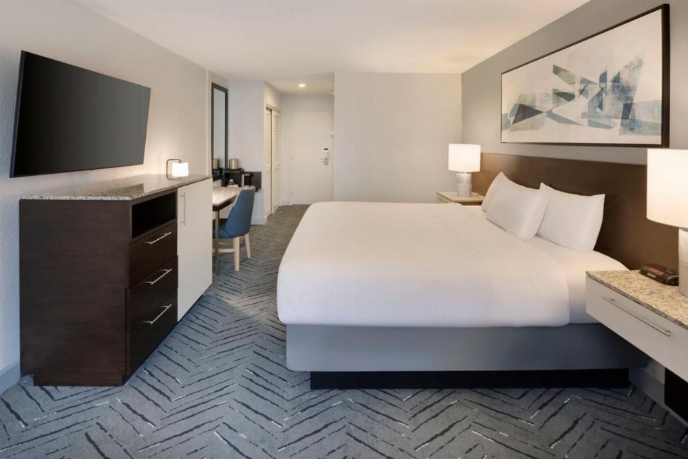 Room image 2